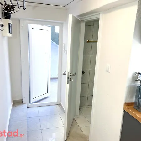 The Cheapest Flat In Town - By Solstad Apartmán Kavala